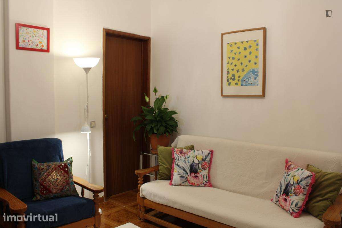 Apartamento com 1 quartos - localizado em Lisbon - Grande imagem: 2/8