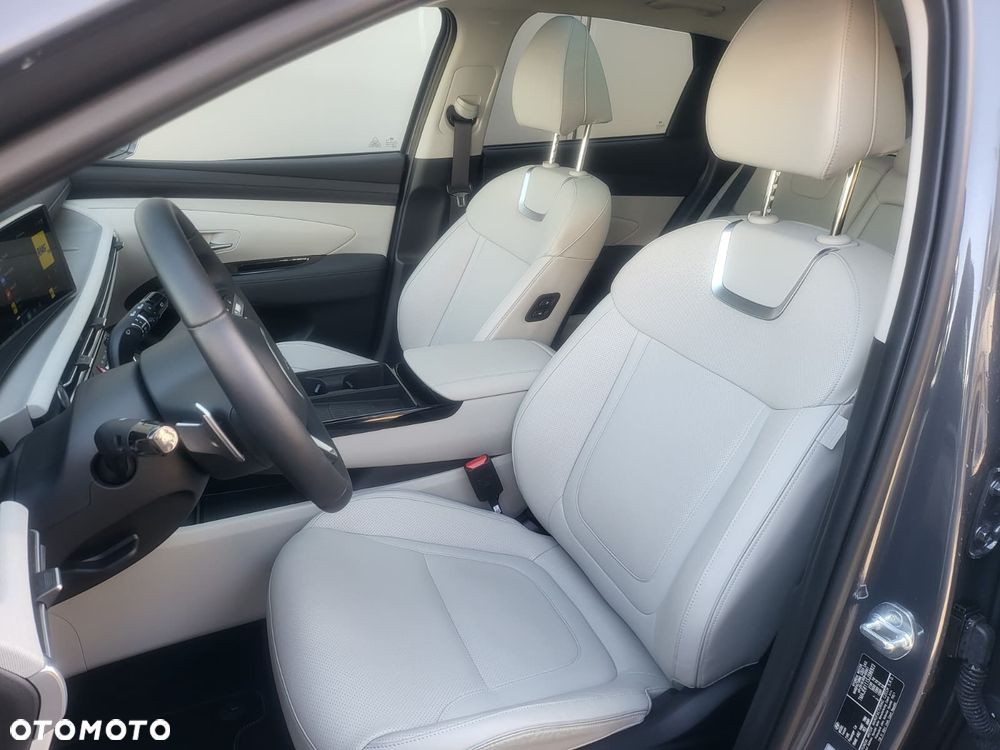 Hyundai Tucson 1.6 T-GDi HEV Platinum 2WD - 18