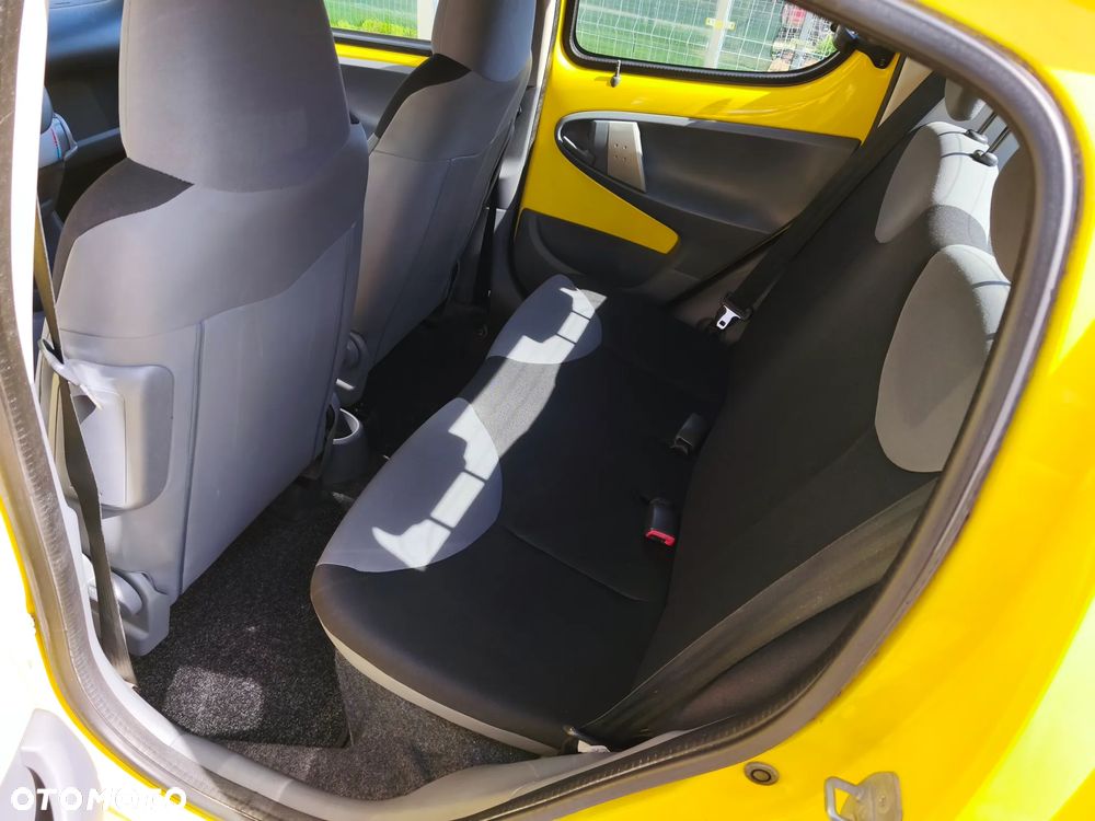 Peugeot 107 1.0 Happy - 8