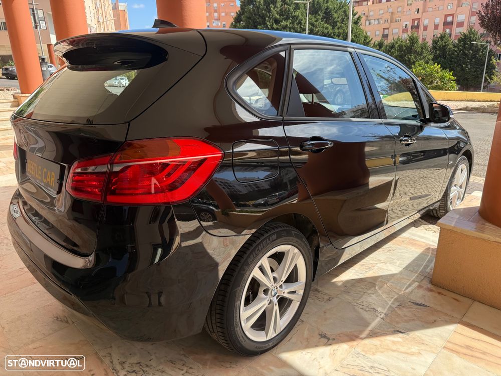 BMW 216 Active Tourer d Line Sport - 13