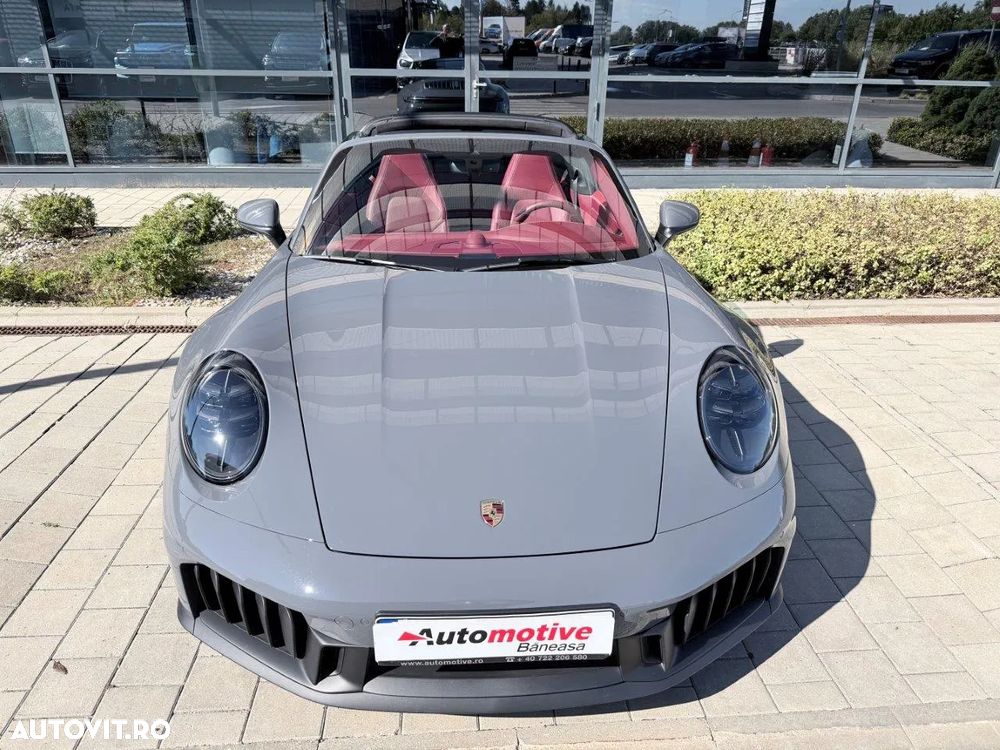 Porsche 911 Targa 4 GTS PDK - 16