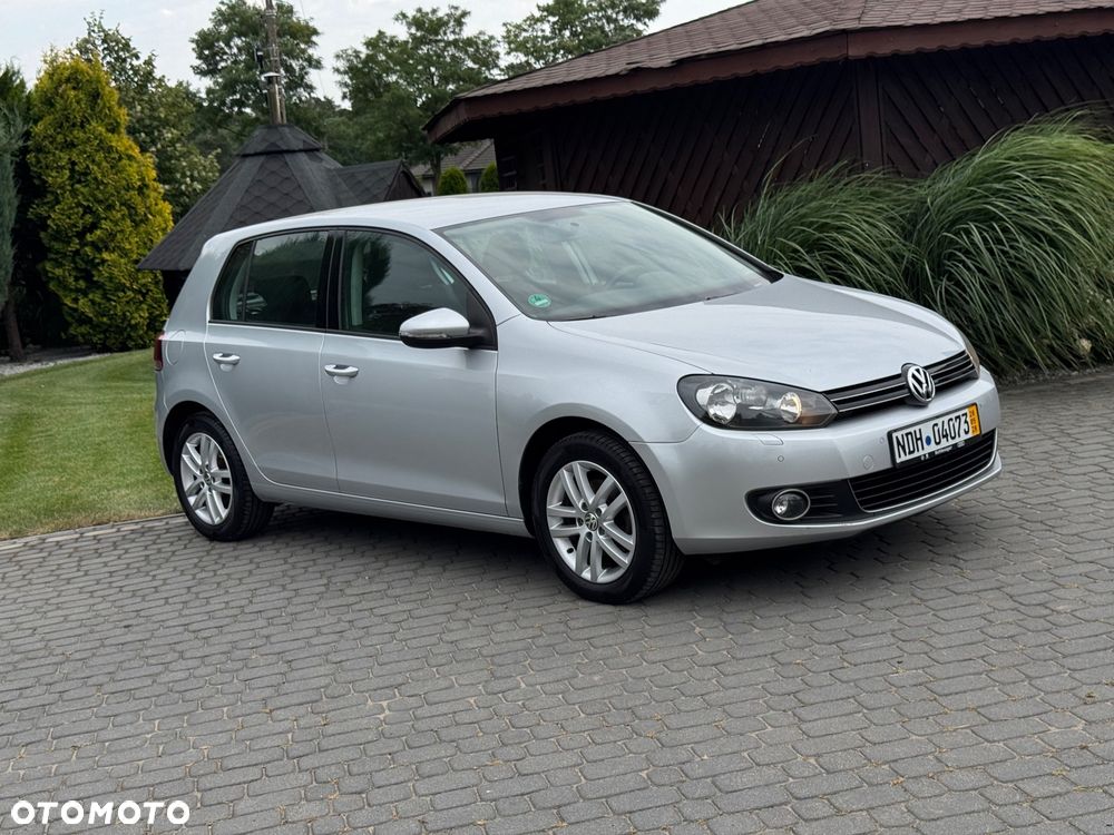 Volkswagen Golf - 1