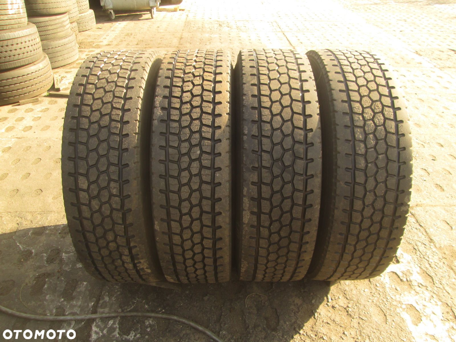 Opony ciężarowe 315/70r22.5 Bridgestone H-DRIVE 002. Opony ciężarowe - 2