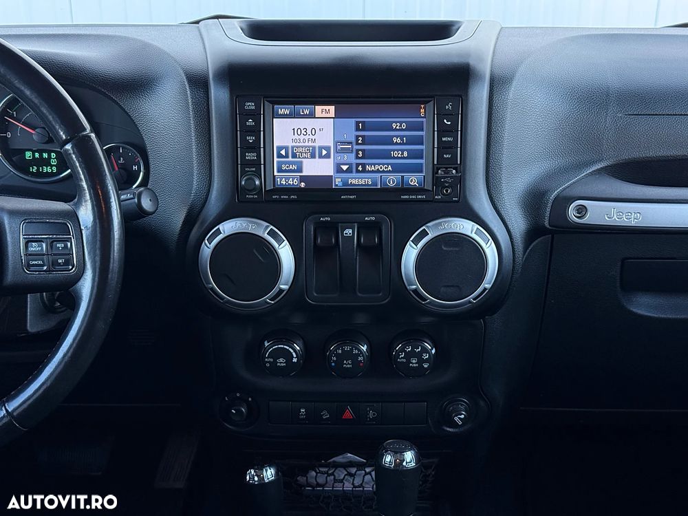 Jeep Wrangler 2.8 CRD AT Rubicon - 13