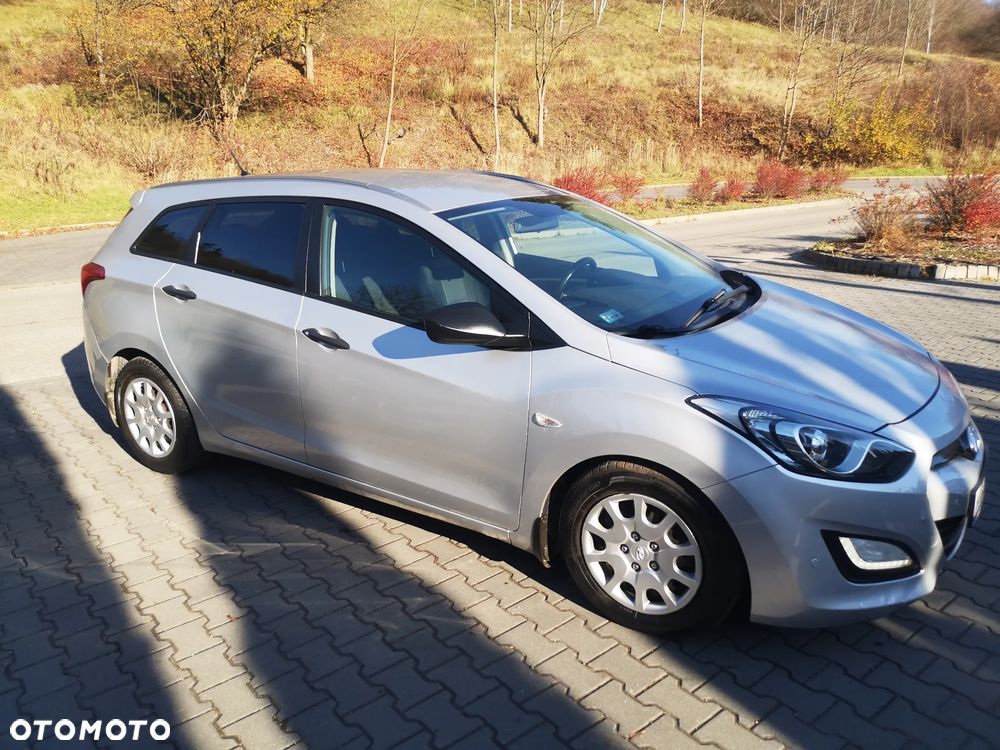 Hyundai i30 1.6 CRDi Trend - 4