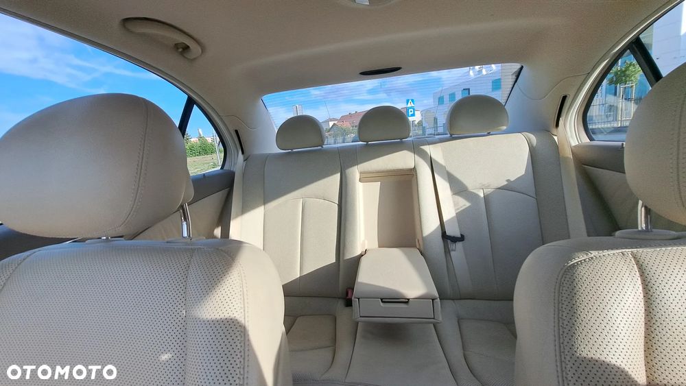 Mercedes-Benz Klasa E 200 Kompressor Automatik Avantgarde - 17