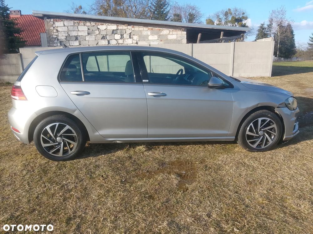 Volkswagen Golf 1.6 TDI BMT Comfortline - 10