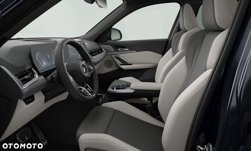 BMW X1 sDrive20i mHEV - 4