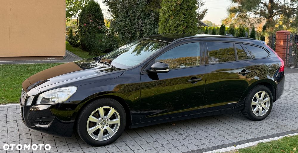 Volvo V60 2011 photo 2