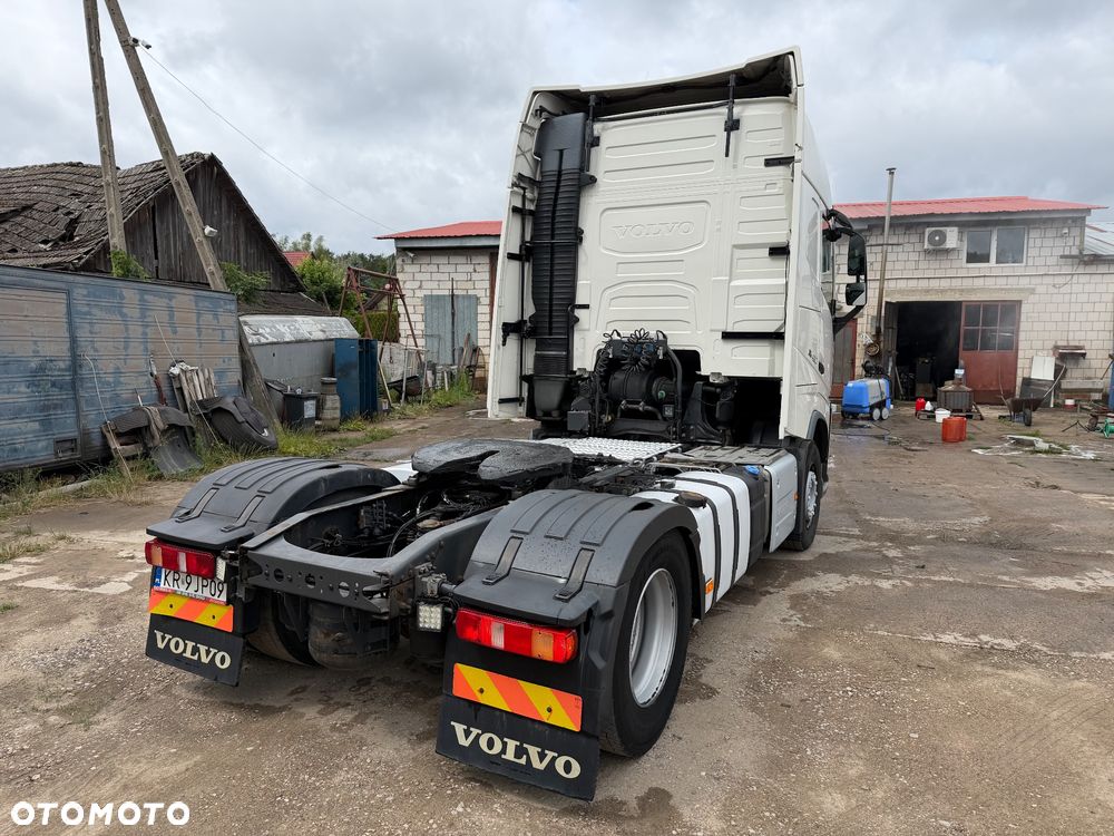 Volvo FH4 / AUTOMAT / POLSKI SALON !! / STANDARD / EURO 6 / 2015 ROK - 6