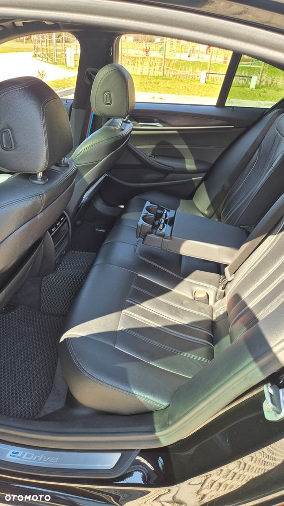 BMW Seria 5 530e iPerformance M Sport sport - 35