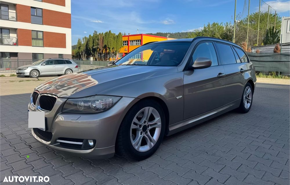 BMW Seria 3 320d DPF Aut. - 2