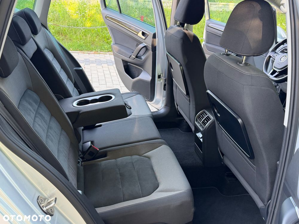 Volkswagen Golf Sportsvan 1.5 TSI ACT Highline - 20