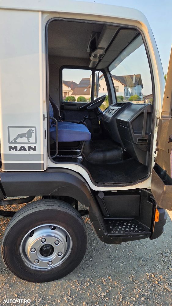 MAN 7,5t - basculabil 2006 -  280.ooo km - 21