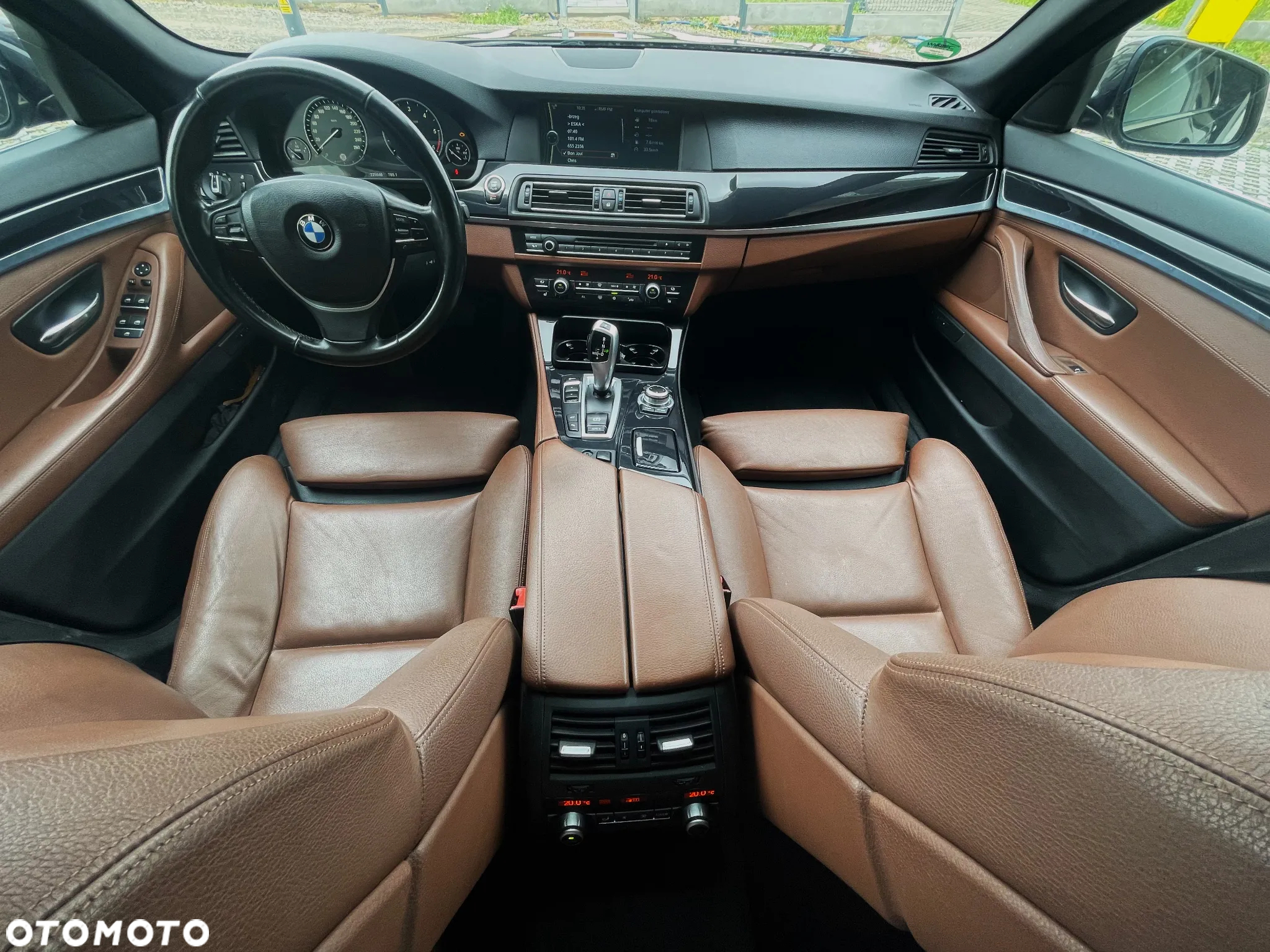 BMW Seria 5 520d Touring - 10