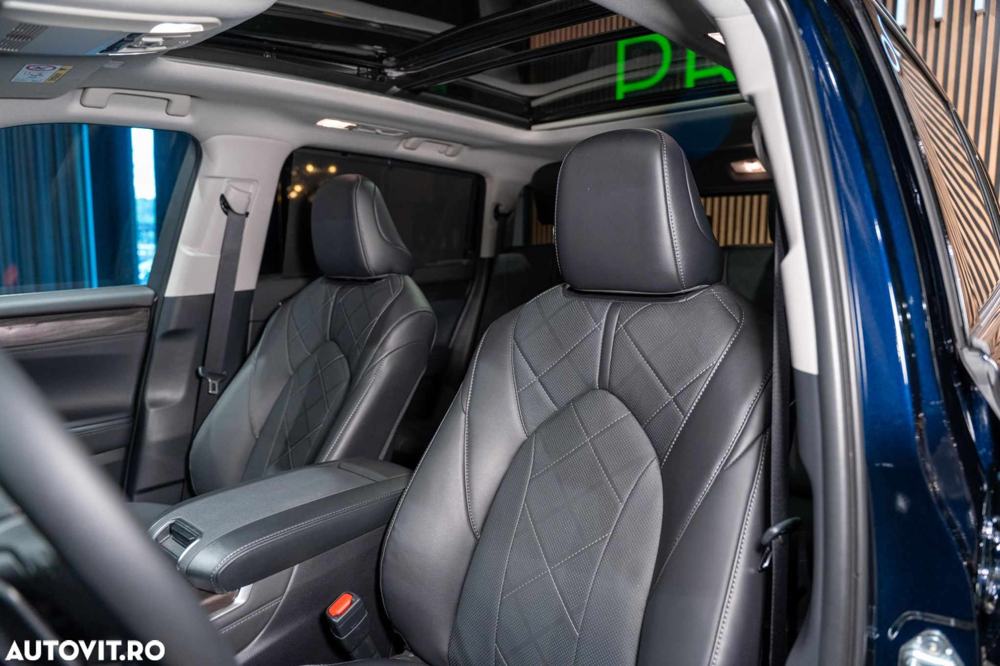 Toyota Highlander 2.5 L Hybrid Dynamic Force 248CP Luxury Metallic - 28