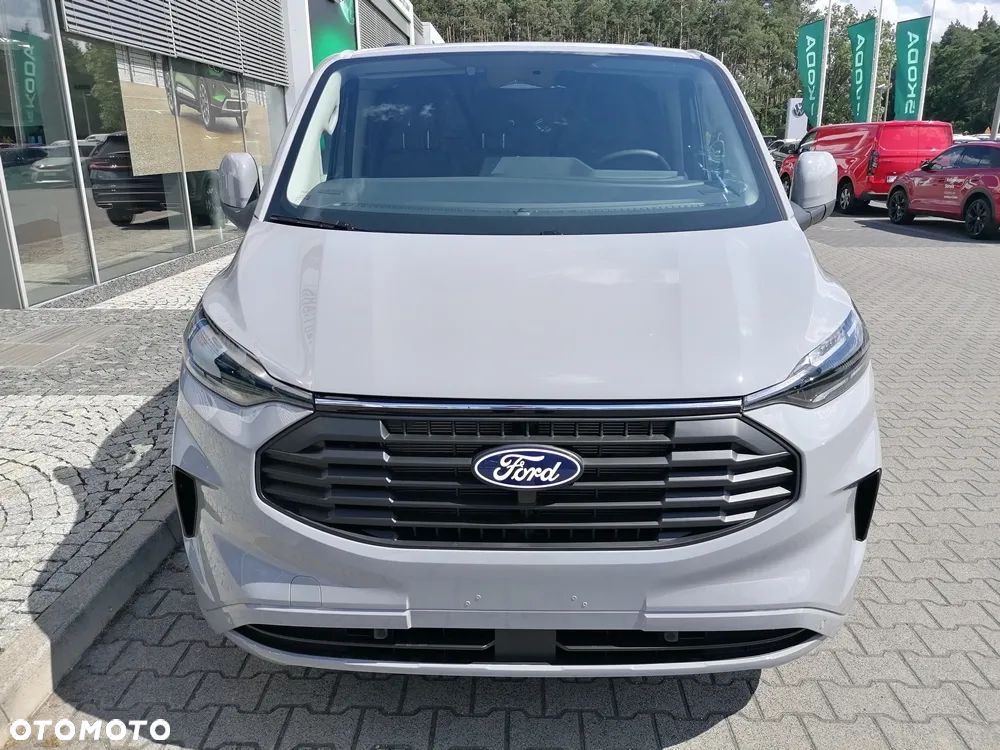 Ford CUSTOM VAN LIMITED - 7