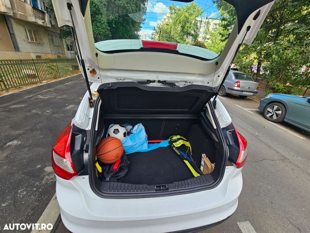Ford Focus 1.0 EcoBoost Start Stop Trend - 13