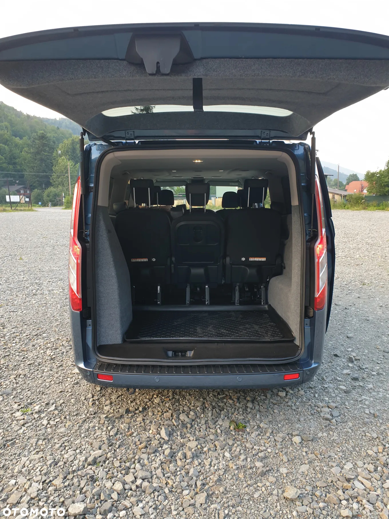 Ford Tourneo Custom 2.0 EcoBlue L2 Trend - 23