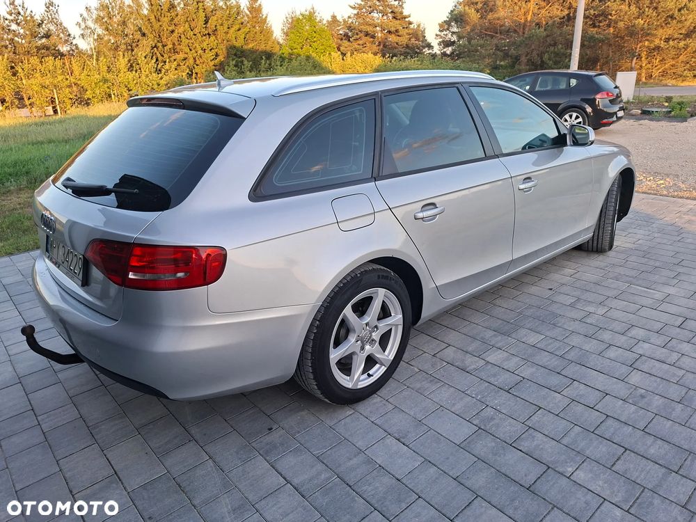 Audi A4 Avant 2.0 TDI - 9