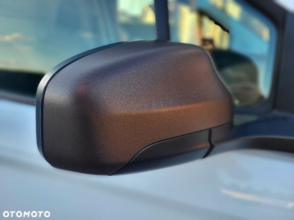 Ford TRANSIT COURIER - 25