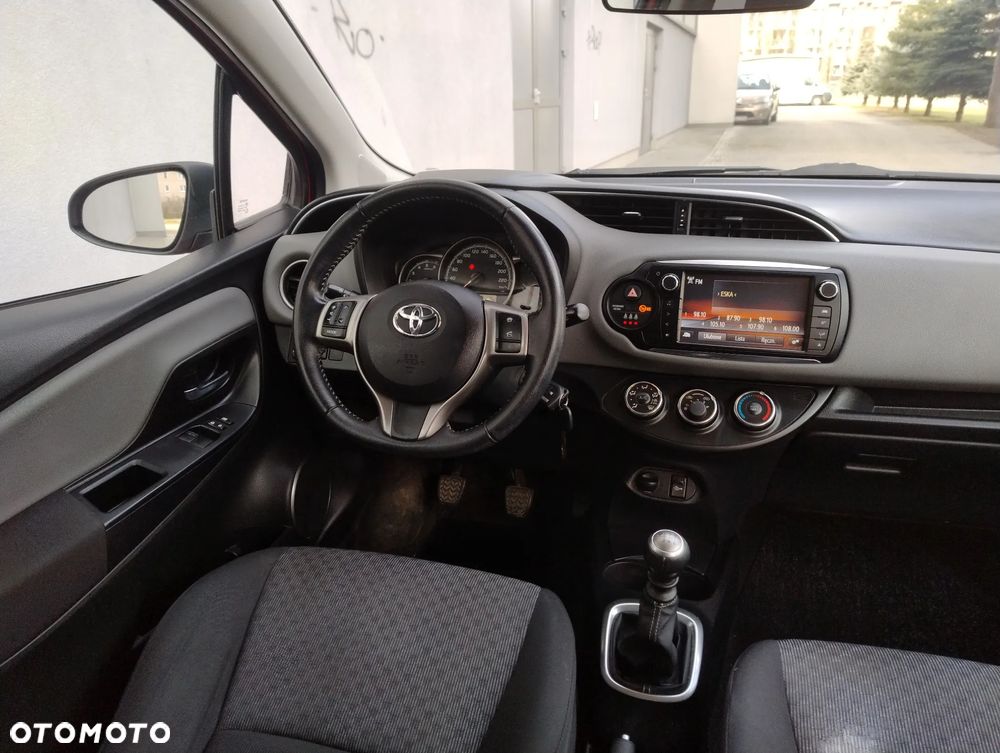 Toyota Yaris 1.4 D-4D Executive - 16