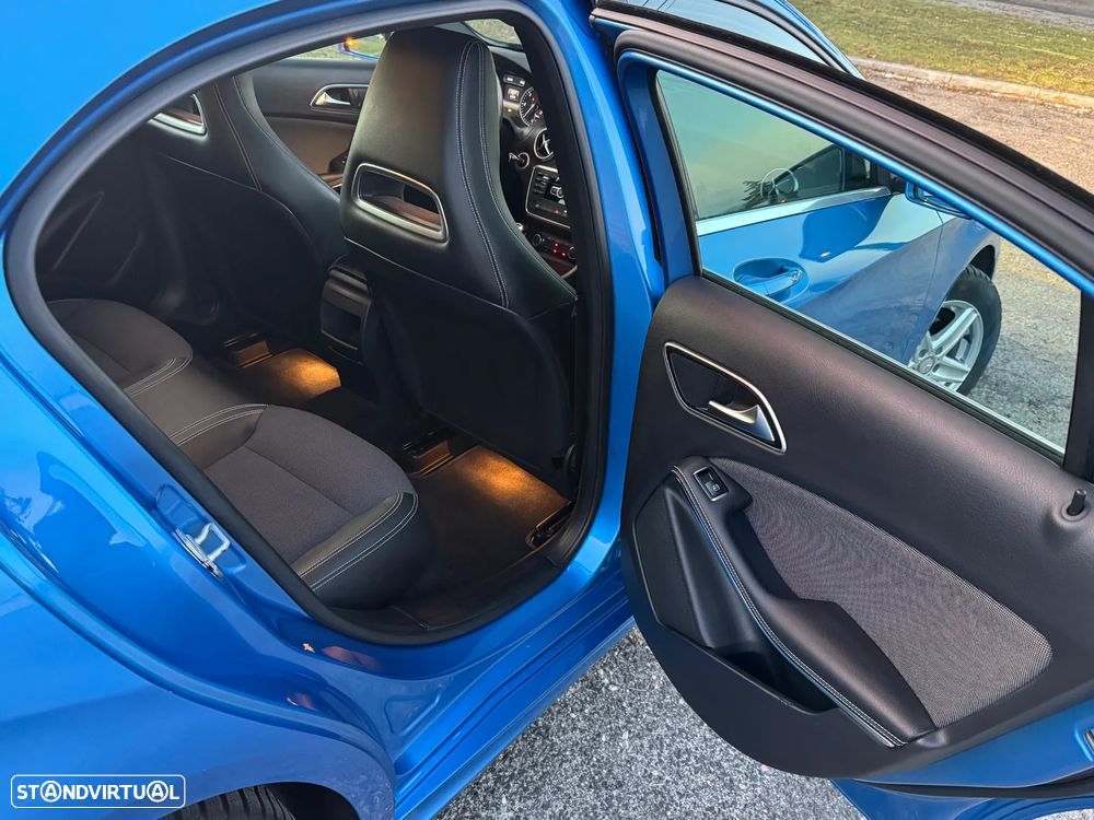 Mercedes-Benz A 180 CDI (BlueEFFICIENCY) Urban - 20