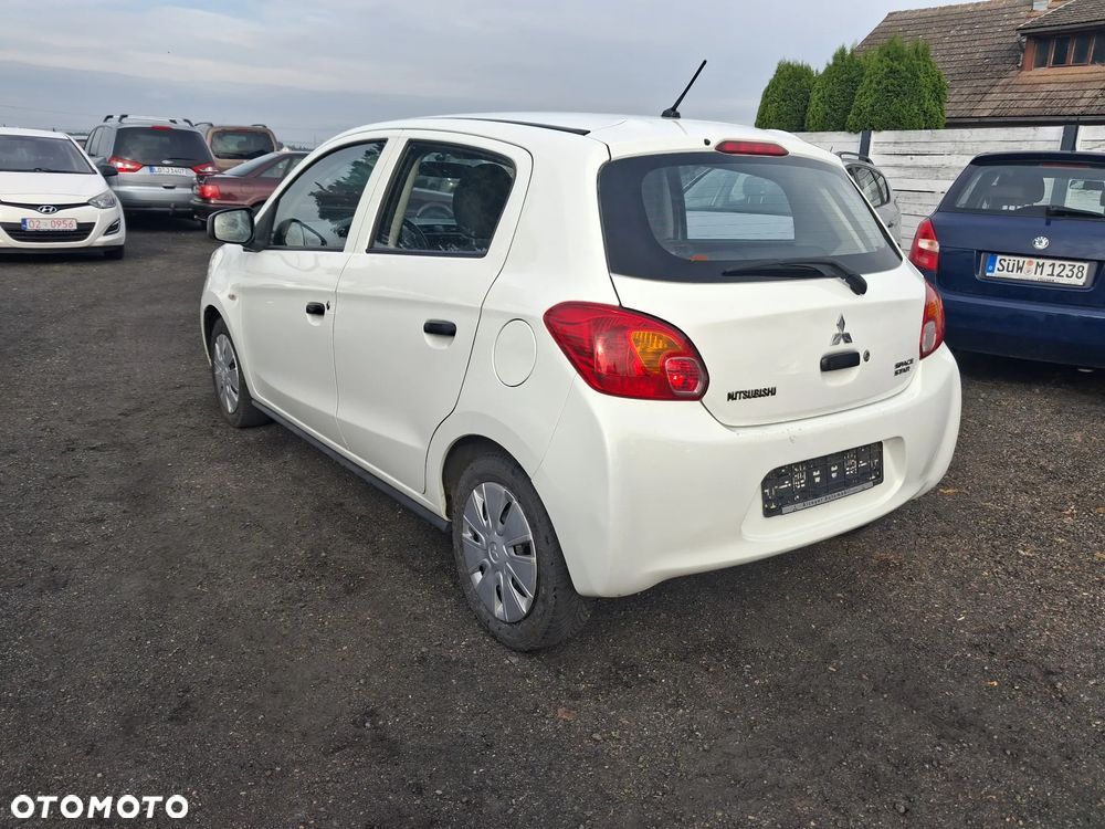 Mitsubishi Space Star - 4