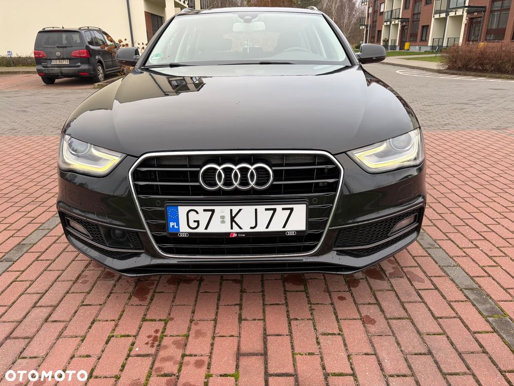 Audi A4 Avant 2.0 TDI DPF clean diesel multitronic S line Sportpaket - 10