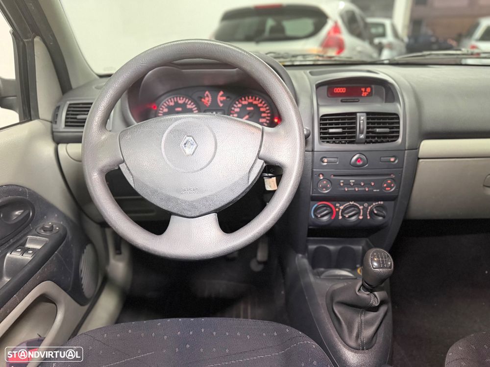 Renault Clio 1.2 16V Confort Dynamique - 16