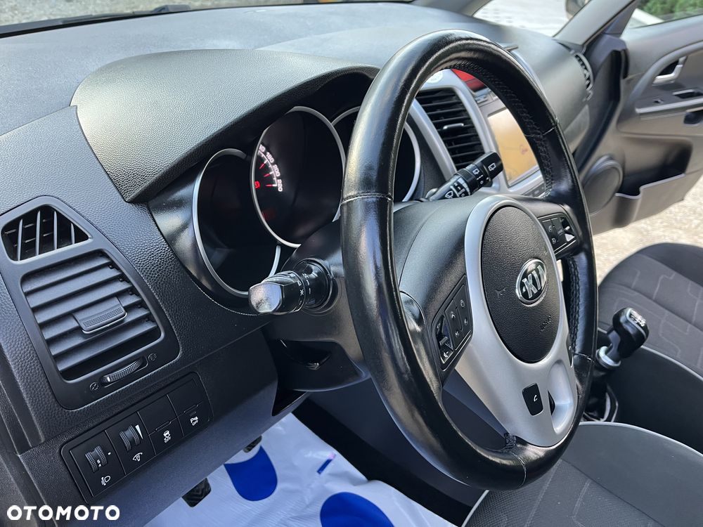 Kia Venga 1.6 CVVT Dream Team Edition - 21