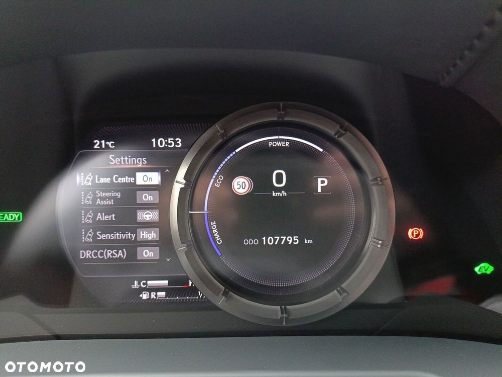 Lexus ES 300h F Sport Edition - 34