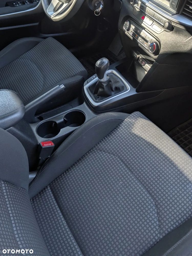 Kia Ceed 1.4 M - 13