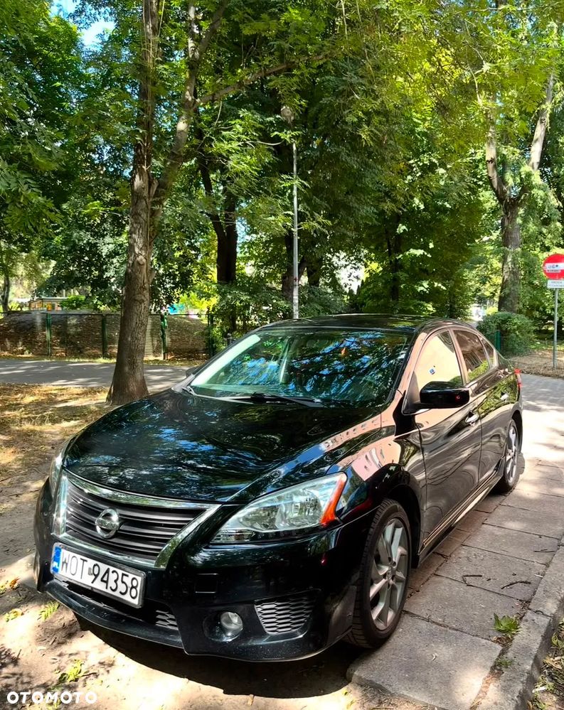 Nissan Sentra 2.0 - 8
