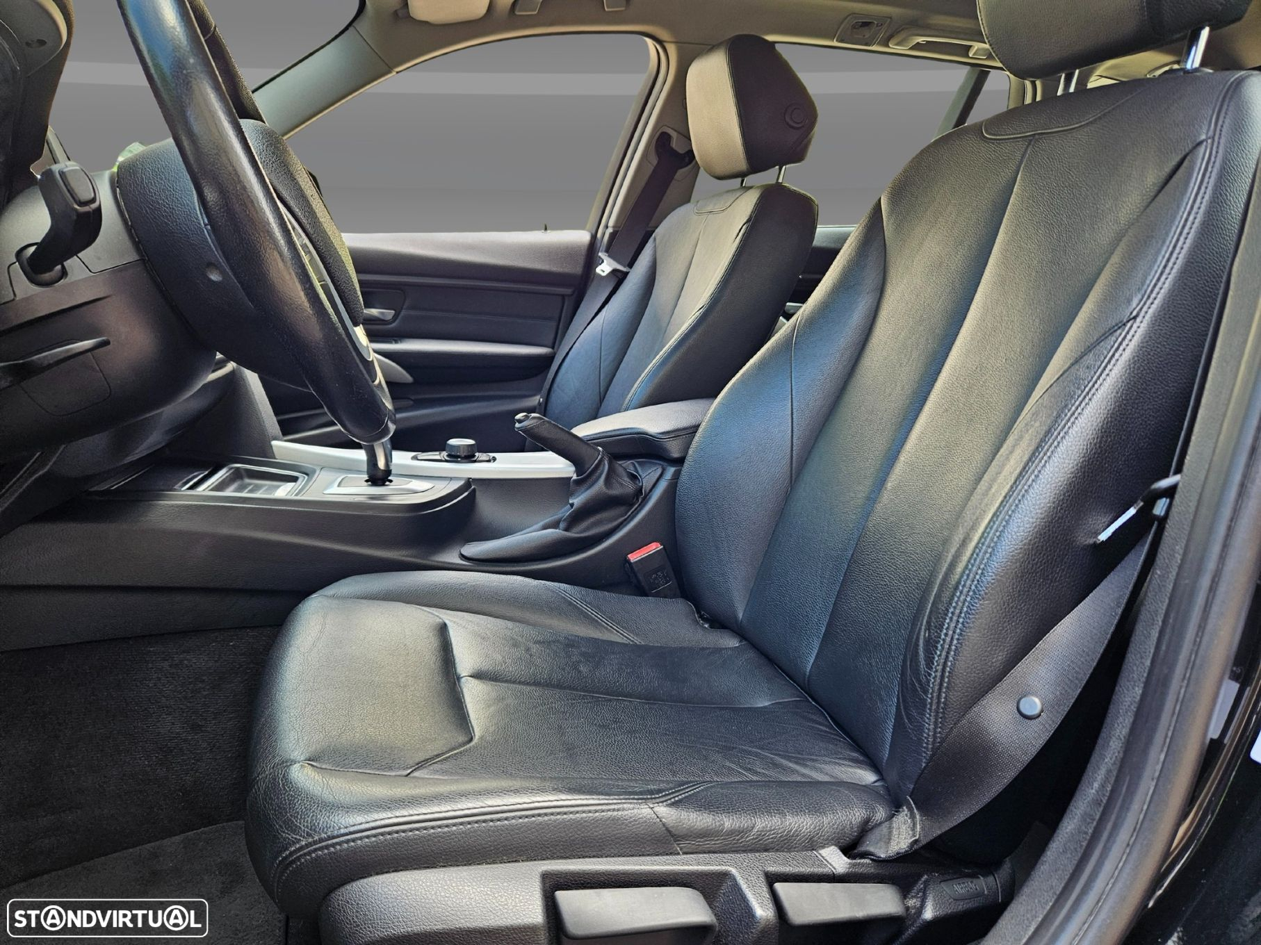 BMW 318 d Touring Auto - 29