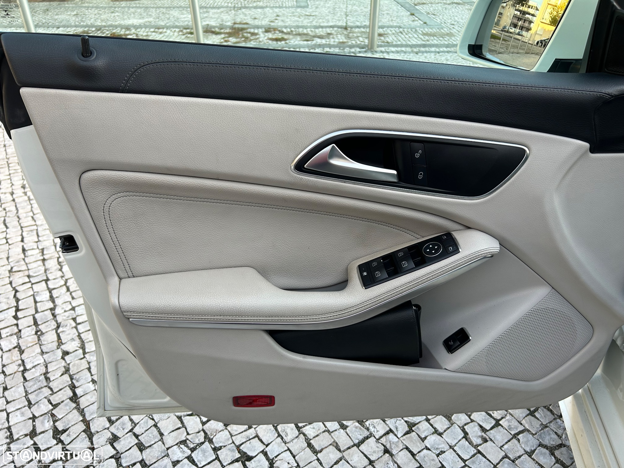 Mercedes-Benz CLA 220 - 15