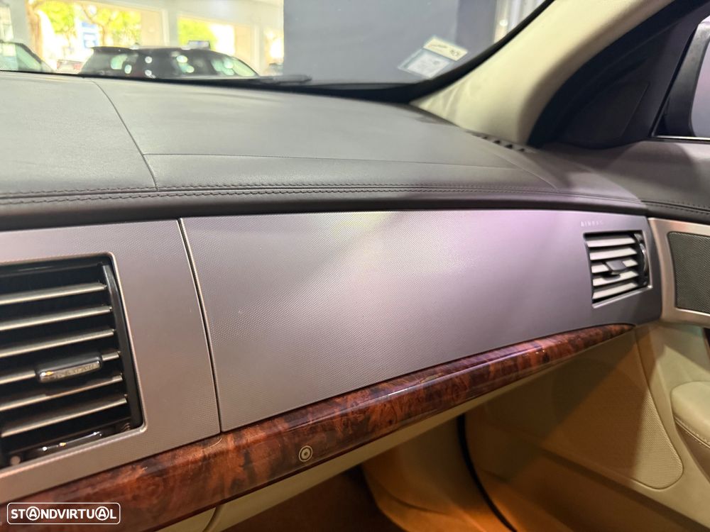 Jaguar XF 2.7 V6 Premium Luxury - 26