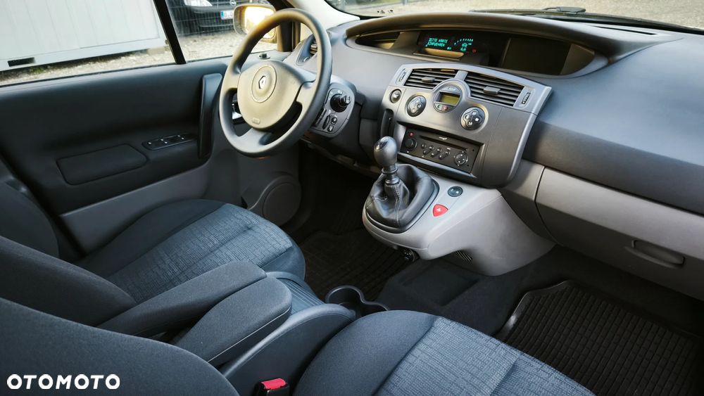 Renault Scenic - 24