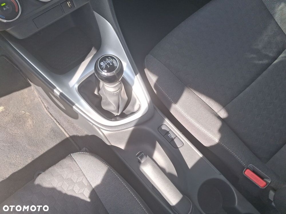 Toyota Yaris - 26