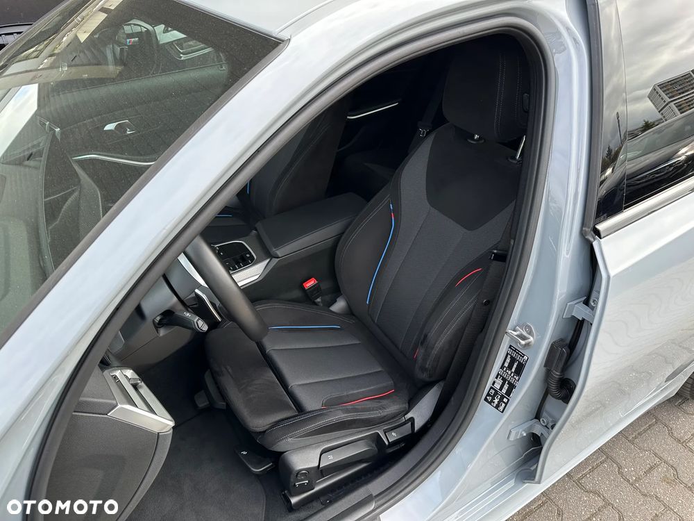 BMW Seria 3 320i xDrive M Sport sport - 9