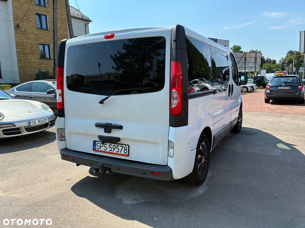 Renault Trafic Passenger Expression - 4