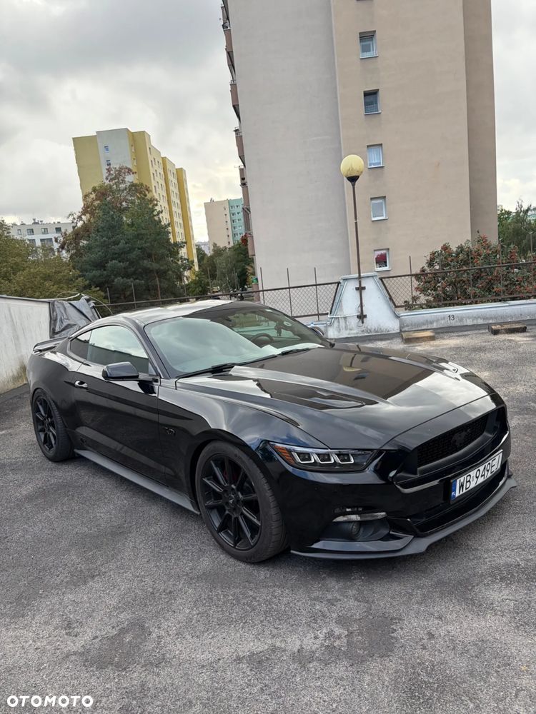 Ford Mustang 5.0 V8 GT - 2