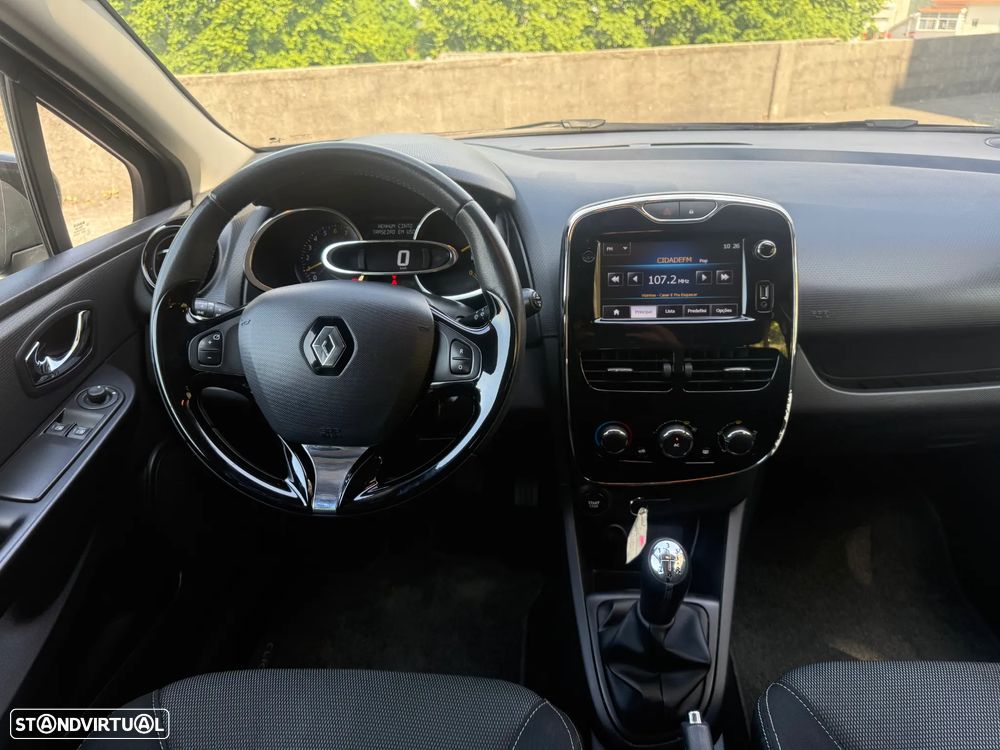 Renault Clio TCe 90 Luxe - 16