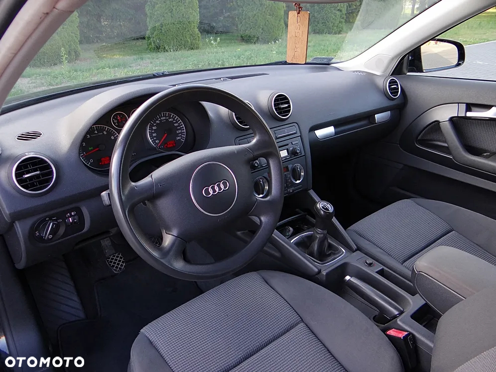 Audi A3 1.6 Ambition - 28