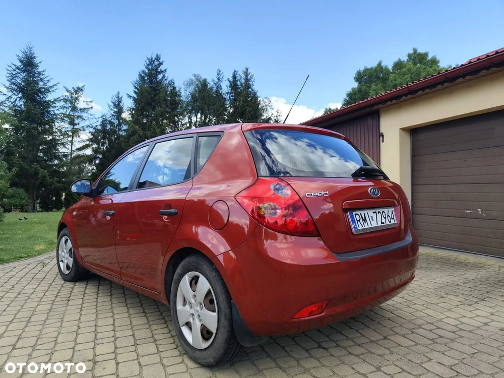 Kia Ceed 1.4 Comfort - 2