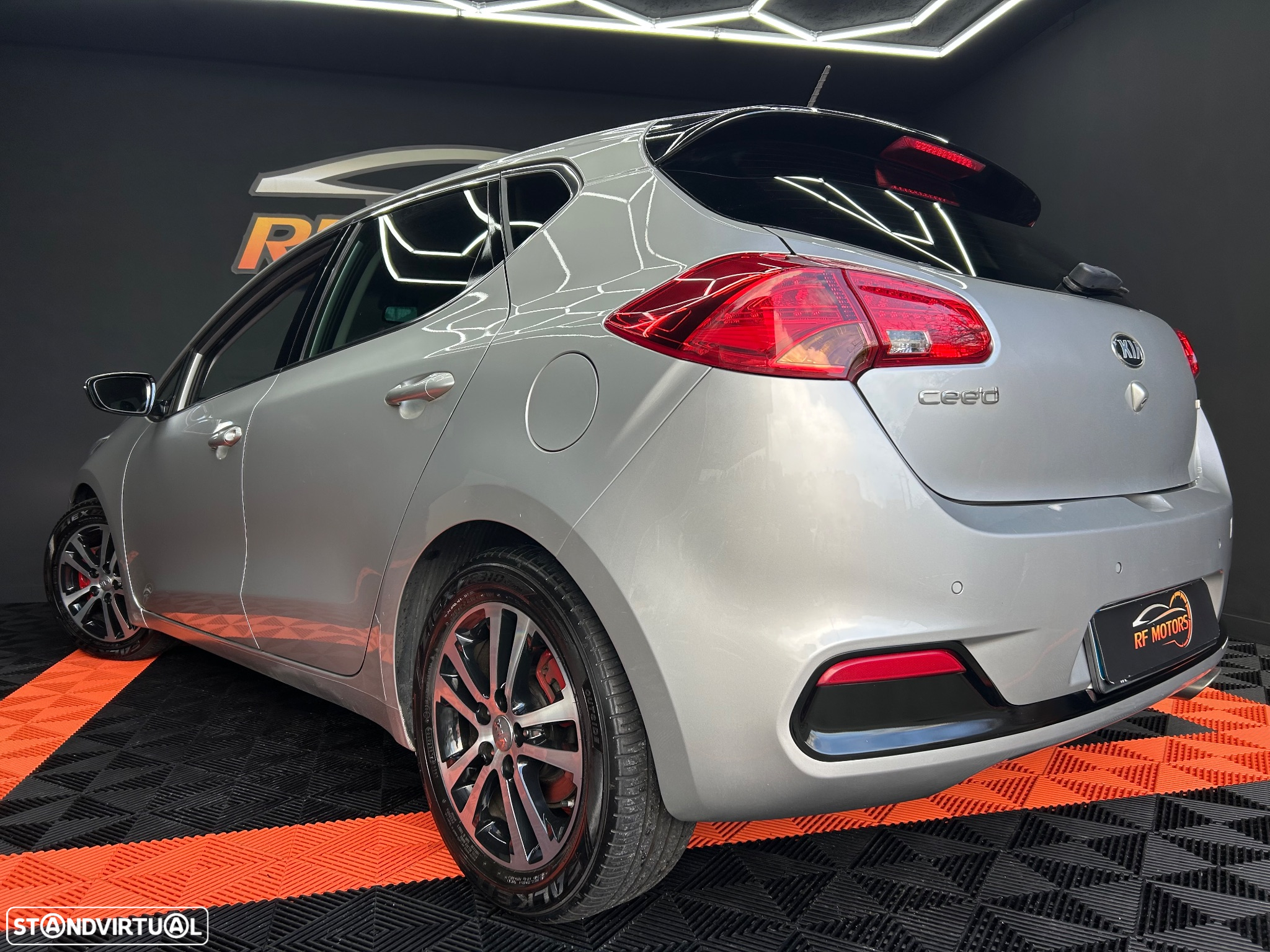 Kia Ceed 1.6 CRDi ECO - 26