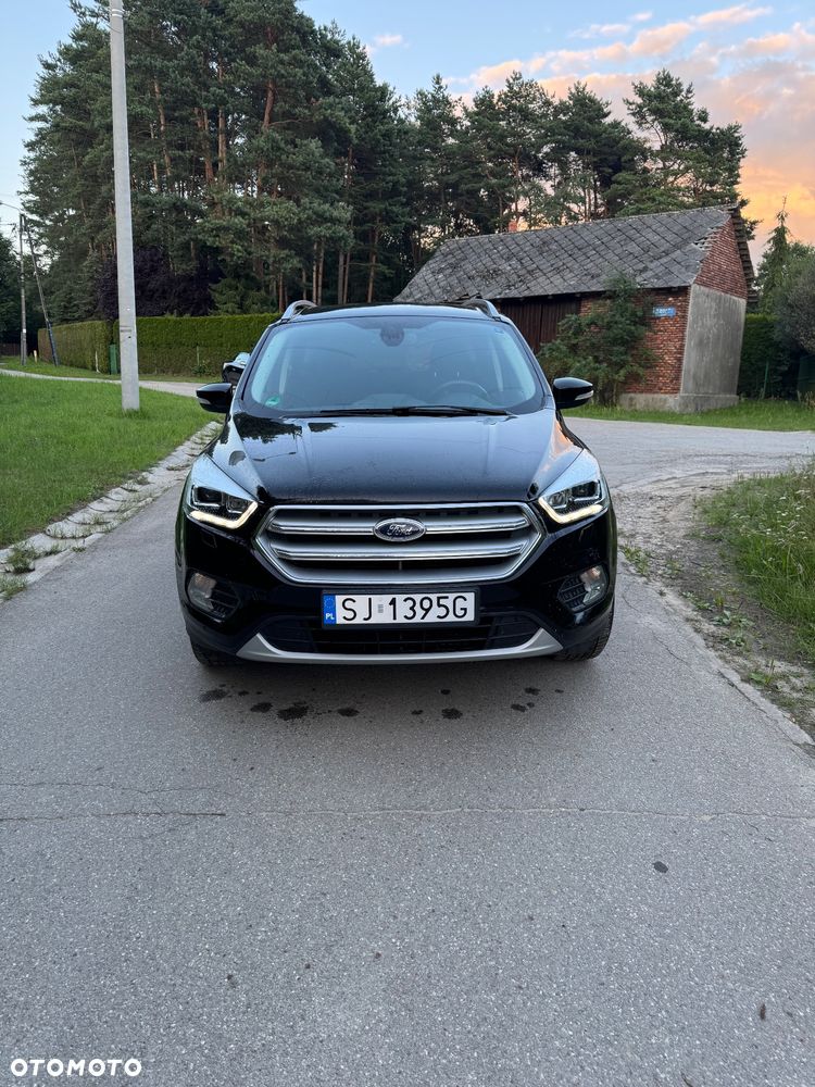 Ford Kuga 1.5 EcoBoost 2x4 Titanium - 4