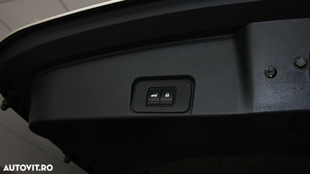 Nissan X-Trail ePower 5 locuri N-Connecta - 23