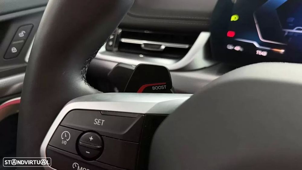 BMW iX1 eDrive20 Pack Desportivo M Pro - 30