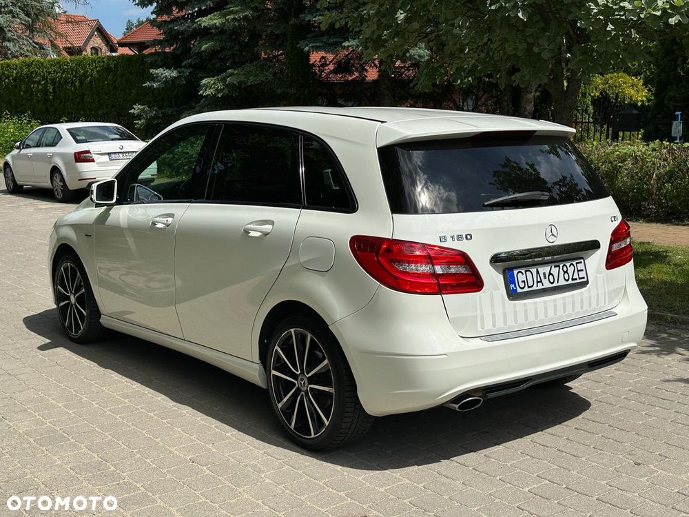 Mercedes-Benz Klasa B 180 CDI (BlueEFFICIENCY) - 4